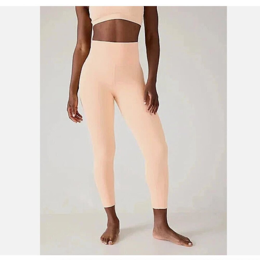 NWT Athleta Ultra High Rise Elation 7/8 Tight Carnation Peach